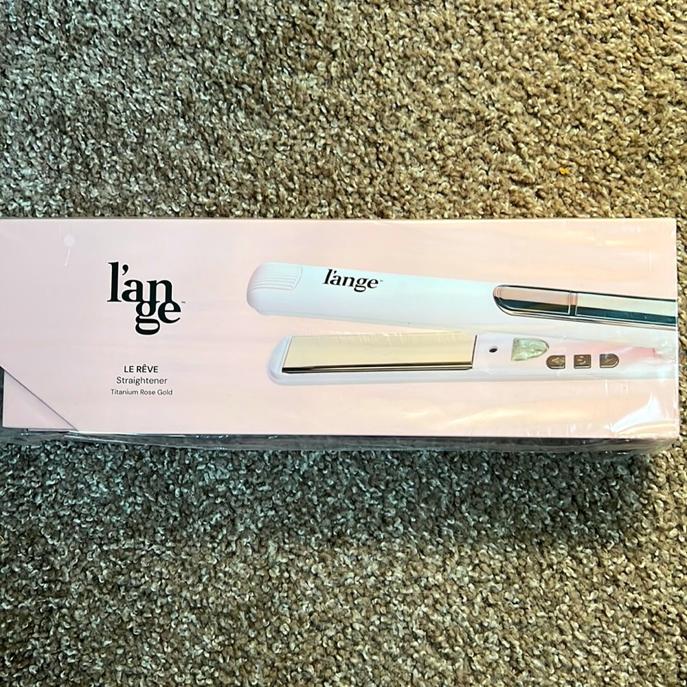 Brand new L’ange Le Reve Titanium Rose Gold Straightener. Still in packaging